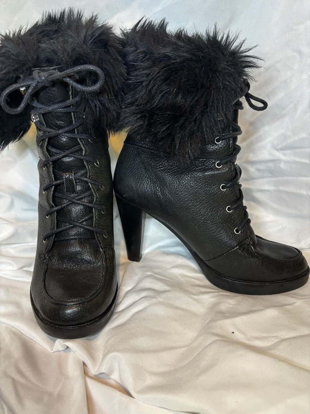 Michael Kors Black Pebbled Leather Lace-Up Platform Ankle Boots with Faux Fur T